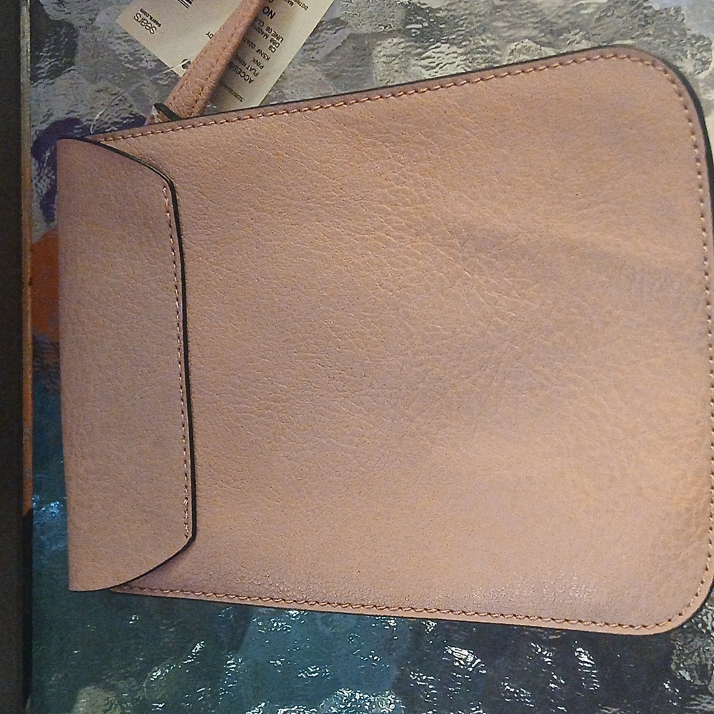 Purse - Picture 3 of 6